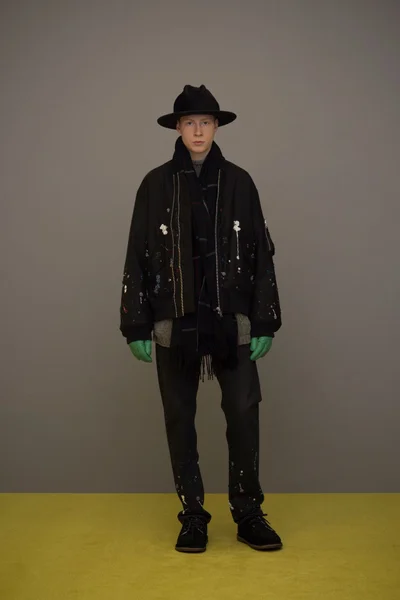 Look 48